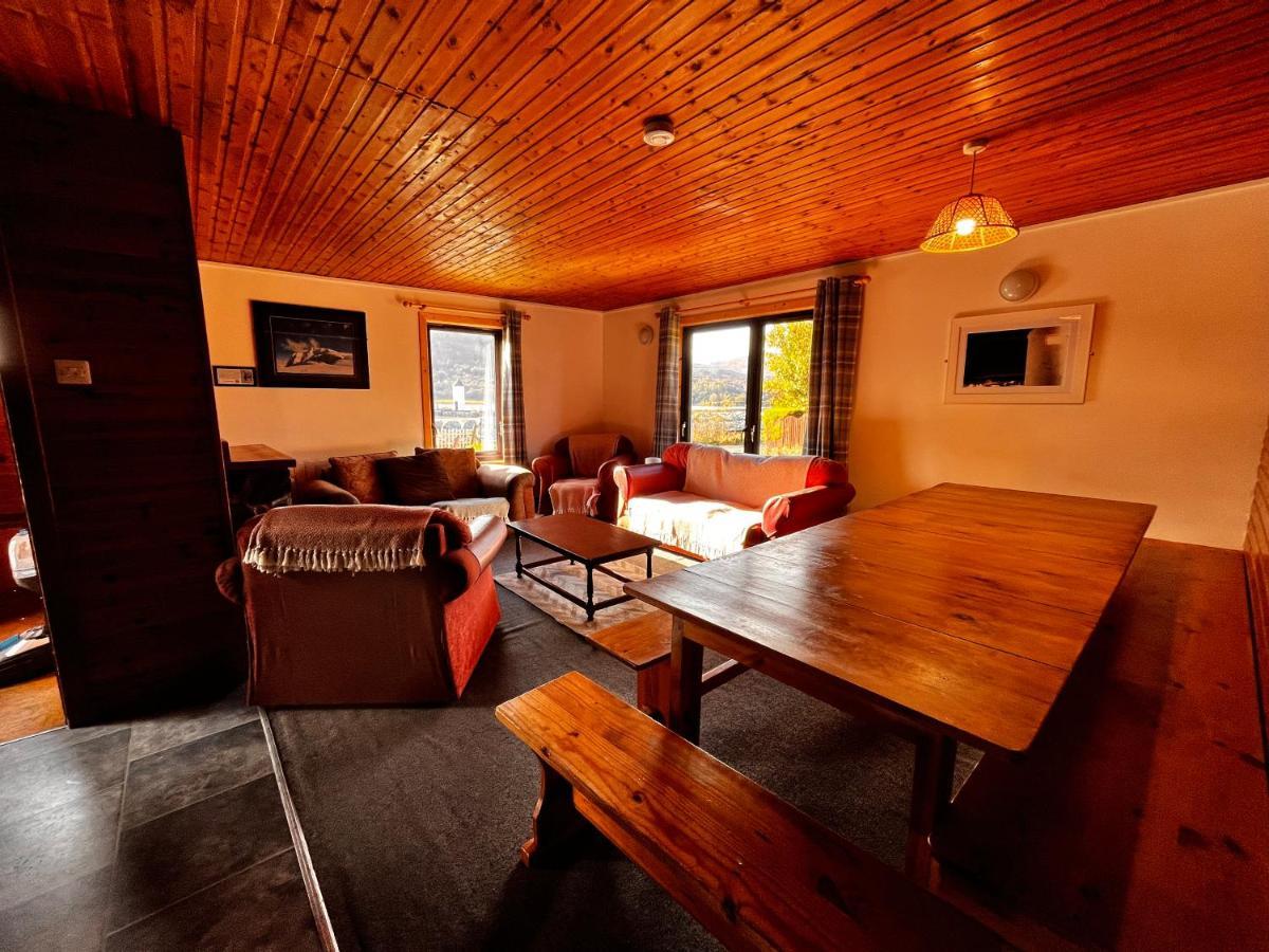 Snowgoose Apartments & Bunkhouse フォート・ウィリアム エクステリア 写真