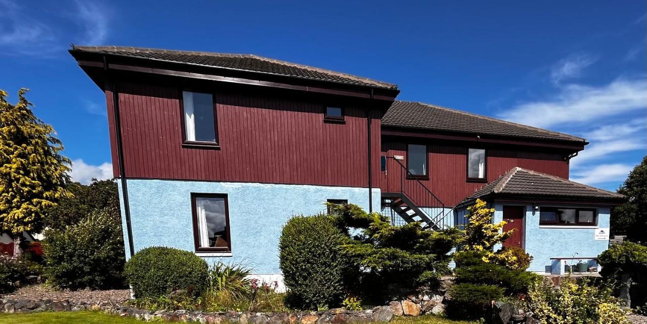 Snowgoose Apartments & Bunkhouse フォート・ウィリアム エクステリア 写真