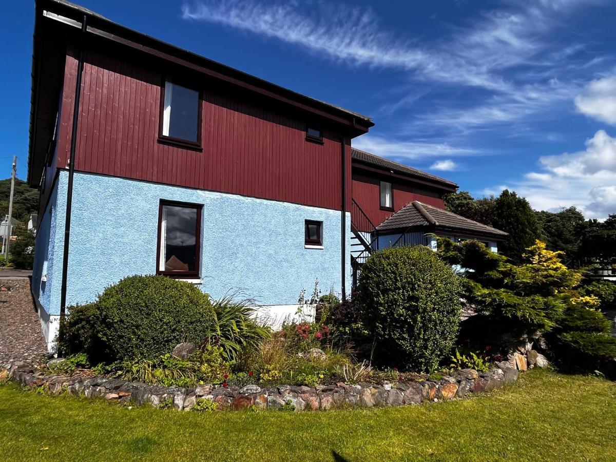 Snowgoose Apartments & Bunkhouse フォート・ウィリアム エクステリア 写真